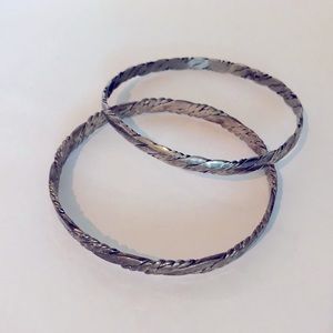 Pair of Mexican silver bangles/bracelets.